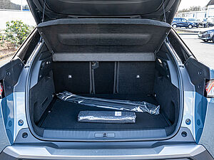 Peugeot 3008 GT HYBRID 136 e-DSC6 22 navigation