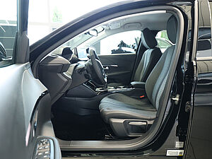 Peugeot 208 Neuer Allure PureTech 100 9 navigation