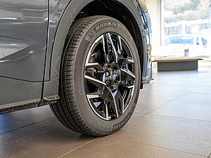 Peugeot 3008 GT HYBRID 136 e-DSC6 NEUES MODELL 5 navigation