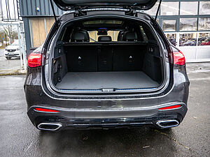 Mercedes-Benz GLC 300 4M AMG Line 20 navigation