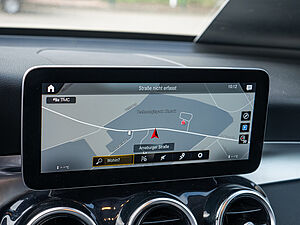 Mercedes-Benz GLC 300 de 4M 12 navigation