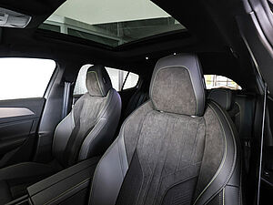 Peugeot 408 GT HYBRID 145 e-DSC6 32 navigation