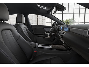 Mercedes-Benz CLA 180 Coupé Progressive Advanced 8 navigation