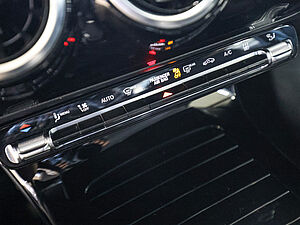 Mercedes-Benz A 200 Limo Progressive Advanced 14 navigation