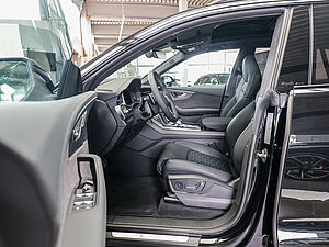 Audi RS Q8 SUV performance 9 navigation
