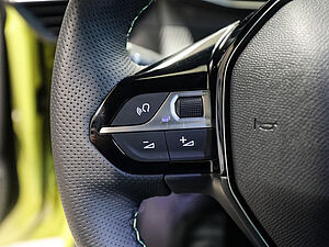 Peugeot 208 GT PureTech 100 20 navigation