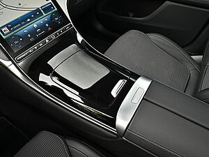Mercedes-Benz GLC 300 e 4M Avantgarde Advanced Plus 13 navigation