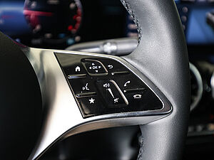 Mercedes-Benz GLA 180 Progressive Advanced 19 navigation
