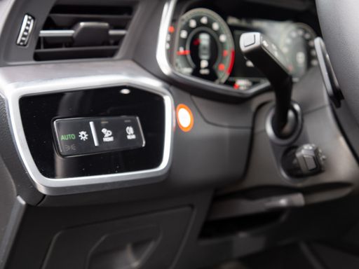   Sportback 45 TFSI quattro ACC LED NAVI SHZ 25