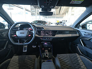 Audi RS3 Sportback 6 navigation