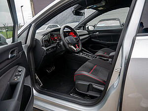 Volkswagen Golf VIII GTI Clubsport 2.0 TSI DSG 10 navigation