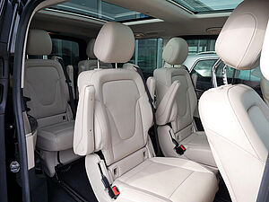 Mercedes-Benz V 300 d 4M Exclusive Edition Lang AMG 11 navigation