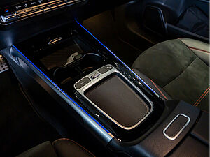 Mercedes-Benz GLB 250 4M AMG Sport Premium 13 navigation