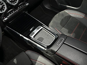Mercedes-Benz GLB 250 4M AMG Sport Advanced Plus 14 navigation