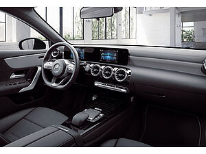 Mercedes-Benz A 250 e AMG 4 navigation