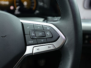 Volkswagen Golf VIII Move 1.5 TSI 29 navigation