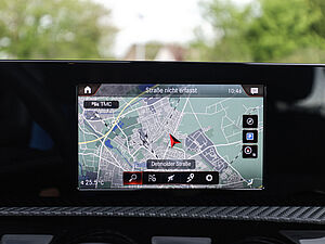 Mercedes-Benz A 250 e 12 navigation