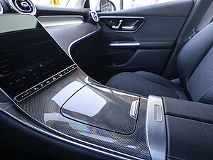Mercedes-Benz GLC 300 e 4M Avantgarde Advanced Plus 17 navigation