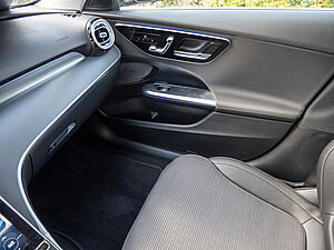 Mercedes-Benz C 180 T Avantgarde Edition 15 navigation