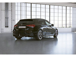 Mercedes-Benz A 250 e AMG Line 3 navigation