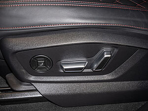 Audi Q7 50 TDI quattro competition plus 18 navigation