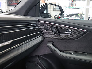 Audi RS Q8 SUV performance 18 navigation