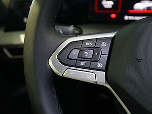 Volkswagen Golf VIII Life 1.5 TSI 29 navigation