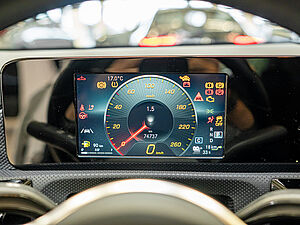 Mercedes-Benz A 250 e Progressive 14 navigation