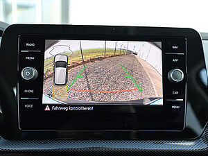 Volkswagen T-Cross Life 1.0 l TSI DSG 13 navigation