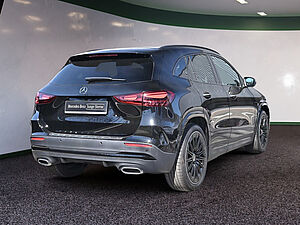 Mercedes-Benz GLA 220 4M AMG Line 4 navigation
