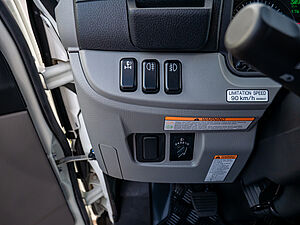 Fuso Canter 7C18 Scattolini Dreiseitenkipper 14 navigation