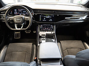 Audi Q8 50 TDI quattro S line 9 navigation