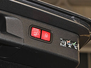 Mercedes-Benz E 53 AMG 4M T 31 navigation