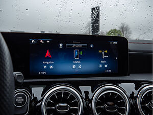 Mercedes-Benz CLA 250 SB e AMG Sport Premium 10 navigation