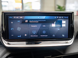 Peugeot 2008 Allure HYBRID 145 e-DSC6 9 navigation