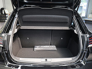 Peugeot 208 Neuer Allure HYBRID 100 e-DSC6 32 navigation