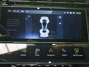 Peugeot 408 GT HYBRID 145 e-DSC6 15 navigation