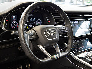 Audi Q8 50 TDI quattro S line 22 navigation