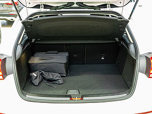 Mercedes-Benz A 250 e Progressive 28 navigation