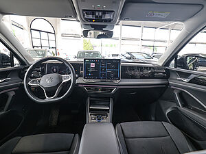 Volkswagen Tiguan Elegance 2.0 TDI 4M DSG 9 navigation