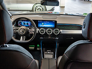 Mercedes-Benz GLB 200 d AMG Line 6 navigation