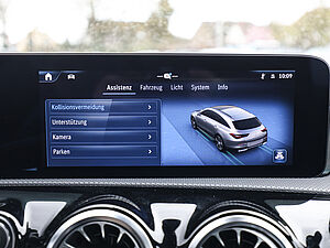 Mercedes-Benz CLA 200 SB d AMG Sport Premium 12 navigation