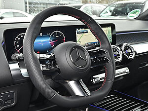 Mercedes-Benz GLB 200 d AMG 22 navigation
