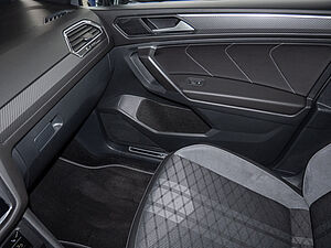 Volkswagen Tiguan Allspace R-Line 2.0 TDI 4M 17 navigation