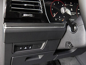 Volkswagen Touareg Elegance 3.0 TDI 4M 27 navigation