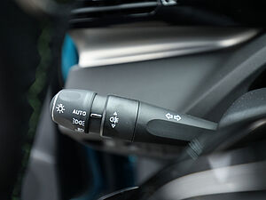 Peugeot 308 GT HYBRID 136 e-DSC6 29 navigation