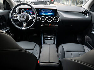 Mercedes-Benz GLA 180 Progressive 9 navigation