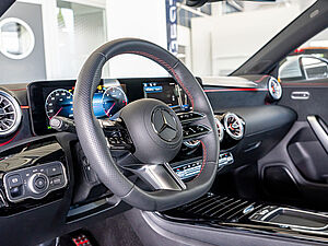 Mercedes-Benz CLA 200 d Coupé AMG Sport Premium 20 navigation
