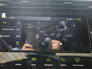 Peugeot 408 GT HYBRID 145 e-DSC6 12 navigation
