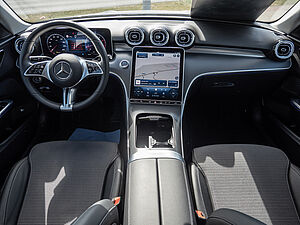 Mercedes-Benz C 180 T Avantgarde Edition 8 navigation